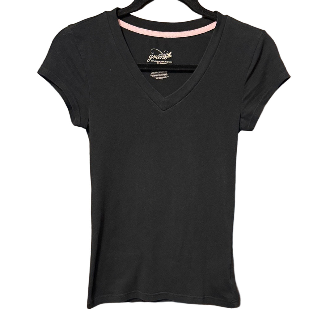 Grane Black V-Neck Short Sleeve Tee
